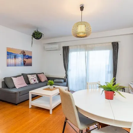 Skyline Gardens Penthouse Valencia
